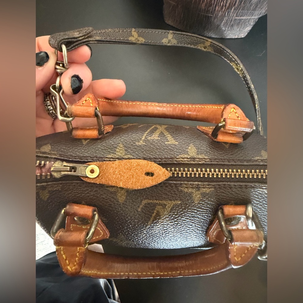 Authentic Louis Vuitton Mini Speedy HL - Picture 8 of 11